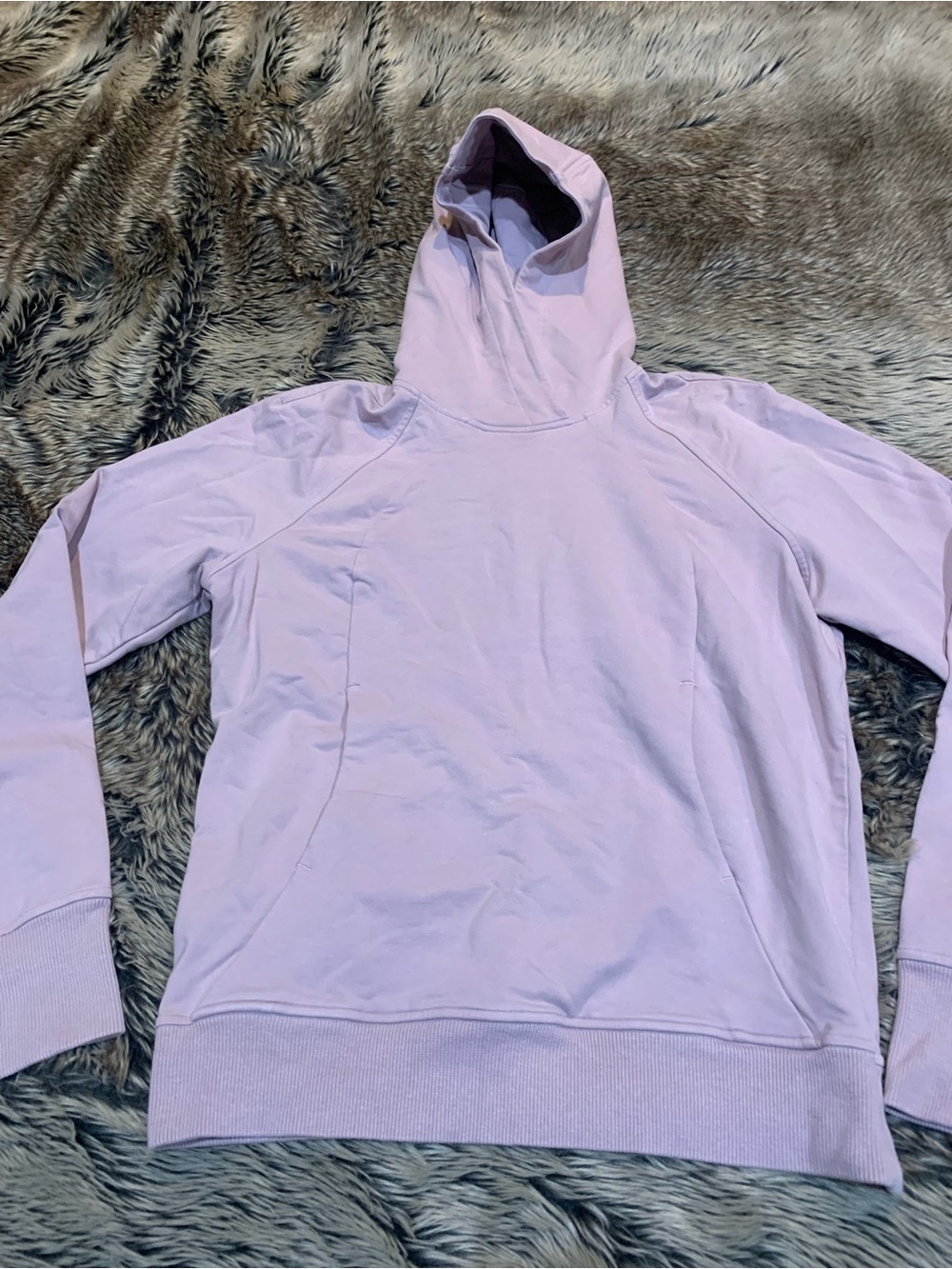 Lululemon Scuba Pullover
Smoky Blush Size 4